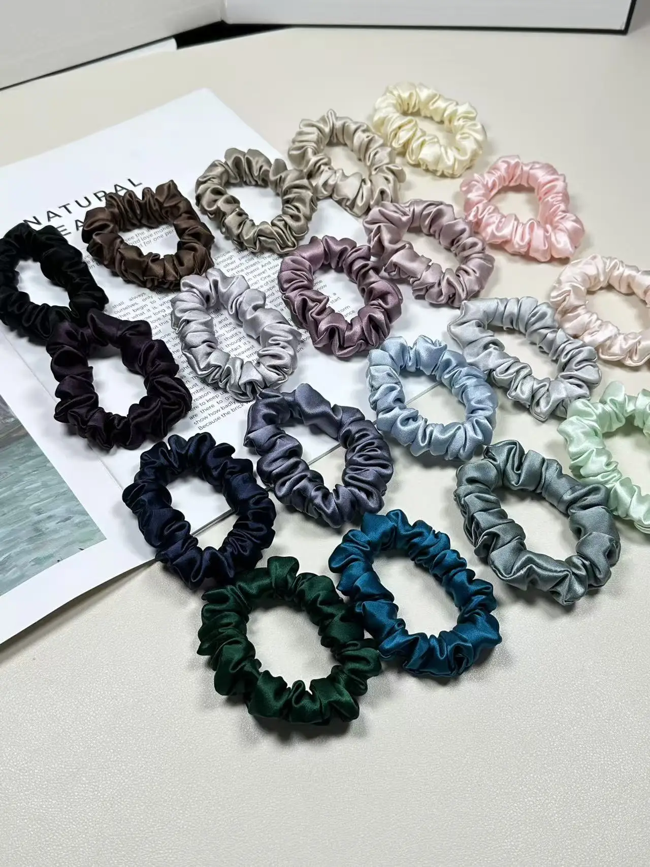 

Набор из 3 шелковых резинок для волос 2 см, 100% натуральный шелк тутового шелкопряда, однотонные