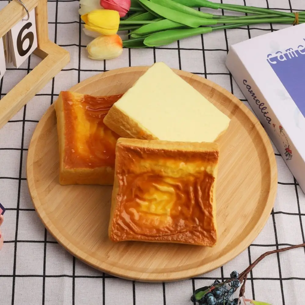 Simulação de comida cozida brinquedo pitada croissant puffs queijo bolo sobremesa em forma de brinquedo de apertar criativo macio lento rebote brinquedo