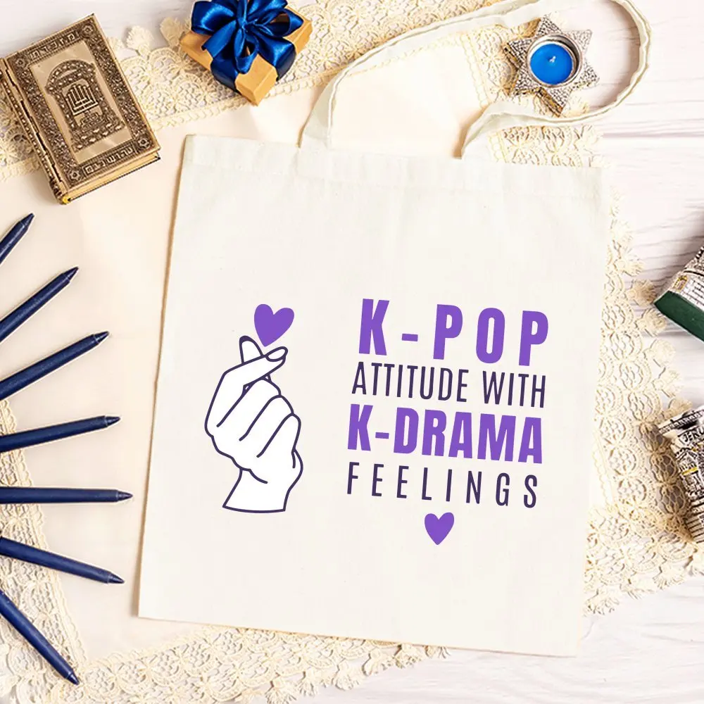 Bolso tipo tote de estilo coreano, un regalo perfecto para una amiga coreana, con un estampado de dedos que simboliza el amor. Este bolso de gran capacidad