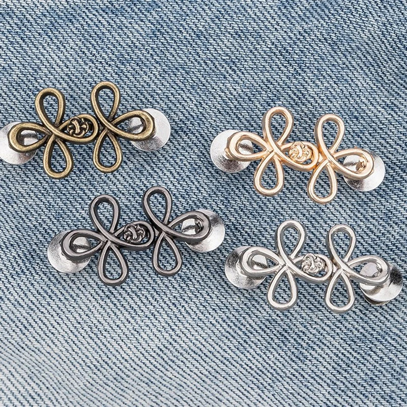 HOT! 2Pcs Four Leaf Clover Buckle Adjuster Waist Tightener Adjustable Waist Buckle Detachable Seamless Button For Pants Skirts