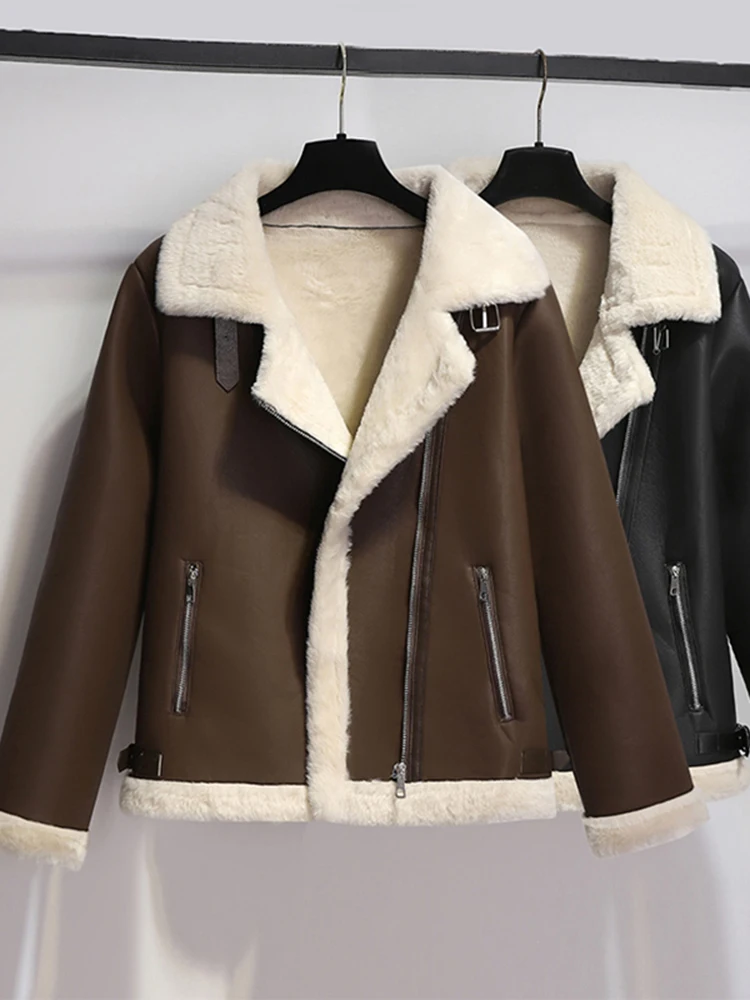 厚手のラムファー付きジャケット レディース 秋冬 2026 新作 スリム モーターサイクル レザー ファー一体型ジャケット おしゃれなトップス