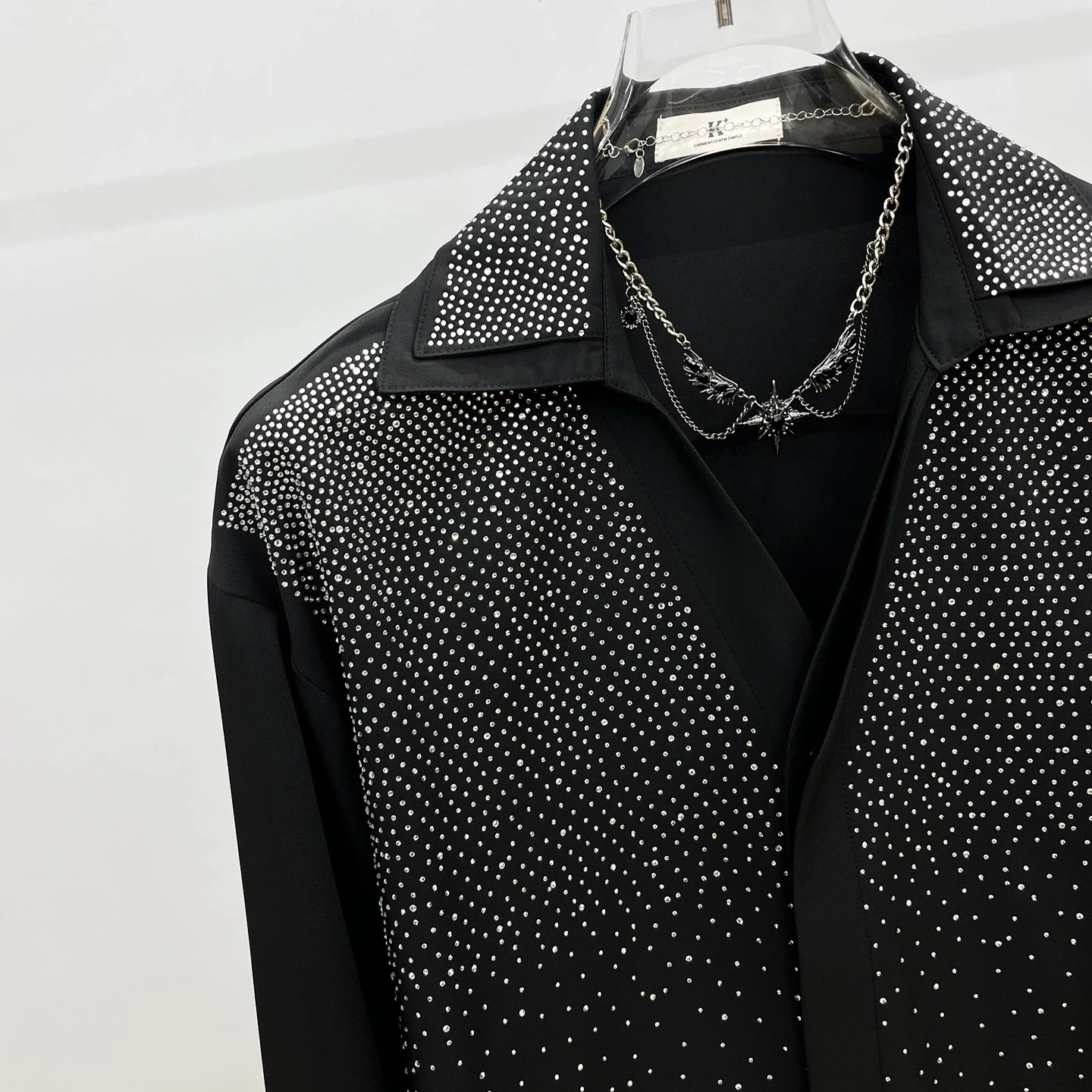 2025 الصناعة الثقيلة حجر الراين طوق الربط قميص الرجال أداء الموضة فستان قميص شخصي العصرية الشارع الشهير القمصان #3