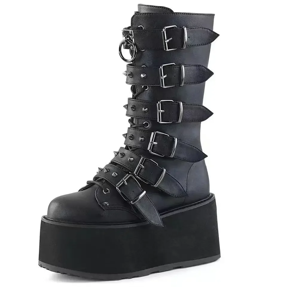 Nuevas botas de plataforma estilo euroamericano con tachuelas de cuña a media pantorrilla botas de mujer Punk K Spice Knight botas zapatos de diseñador para mujer