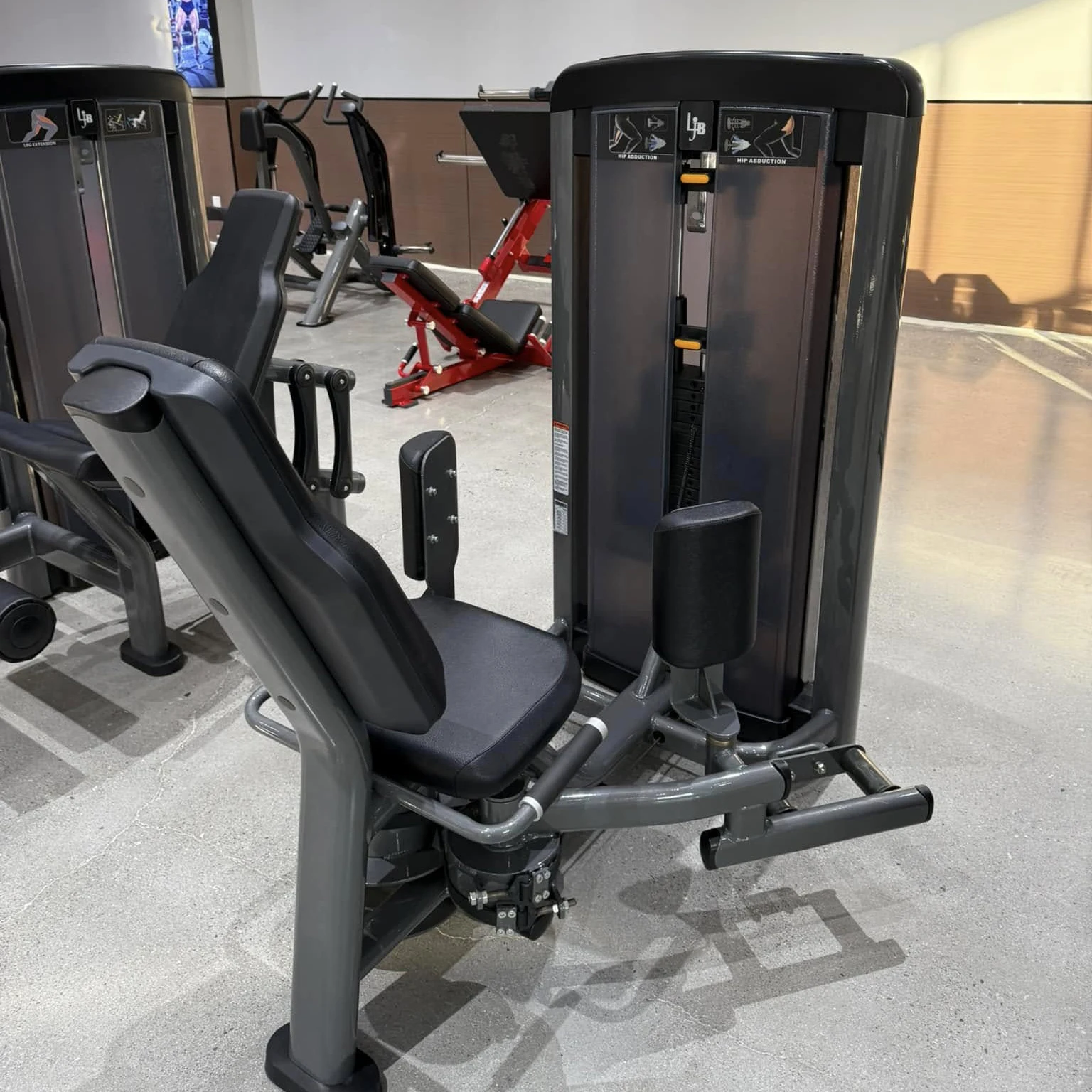 معدات الفخذ الداخلي لصالة الألعاب الرياضية المصممة الجديدة لتدريب الساق لآلة محملة بدبوس اللياقة البدنية