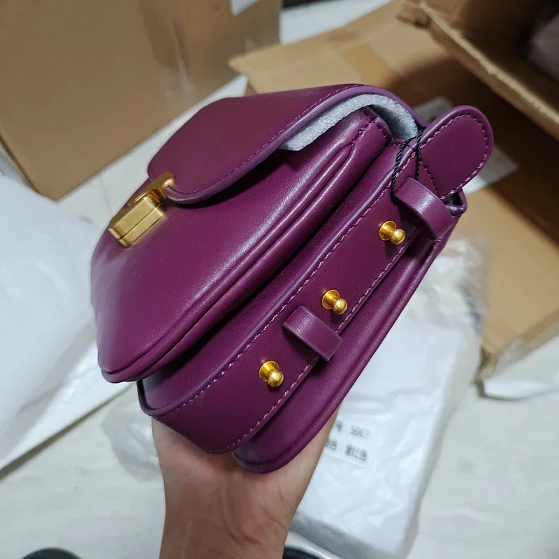 Women's genuine leather shoulder bag 2025 new fashionable high-end luxury envelope bag purple designer briefcase