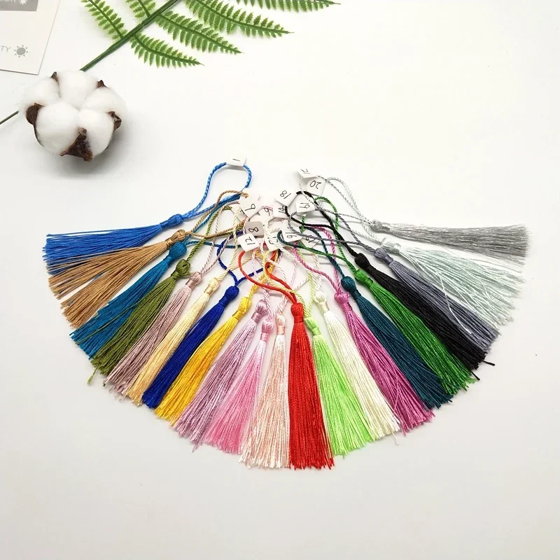 100 stks/partij 13 cm Kwastje Zijde Fringe Zijdeachtige Floss Bladwijzer Kwasten Mini Kwasten Voor DIY Craft Sieraden Maken Souvenir Bladwijzers