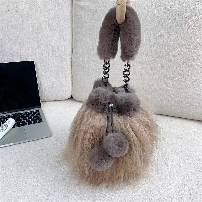 Women\'s New Three-dimensional Fur Bag Beach Wool Spliced Rabbit Hair Tote Bucket Bag Women\'s Travel Party Dinner Fur Bag