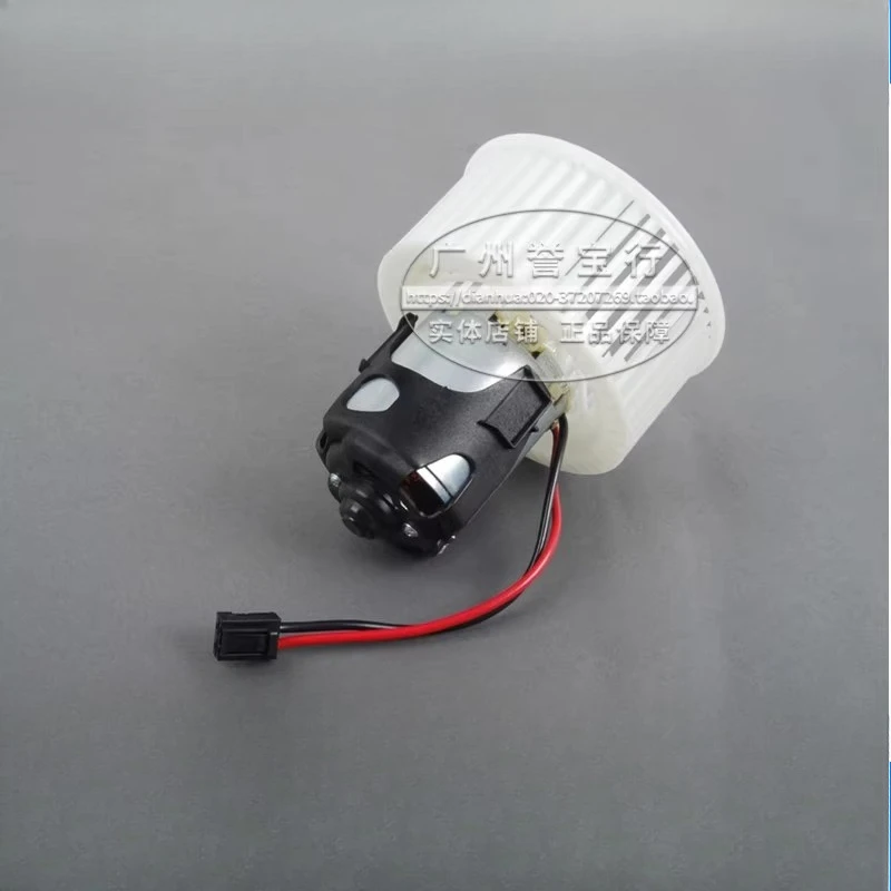 

For BMW GT520 525 530 630 730 740 Compressor Blower A/C Fan