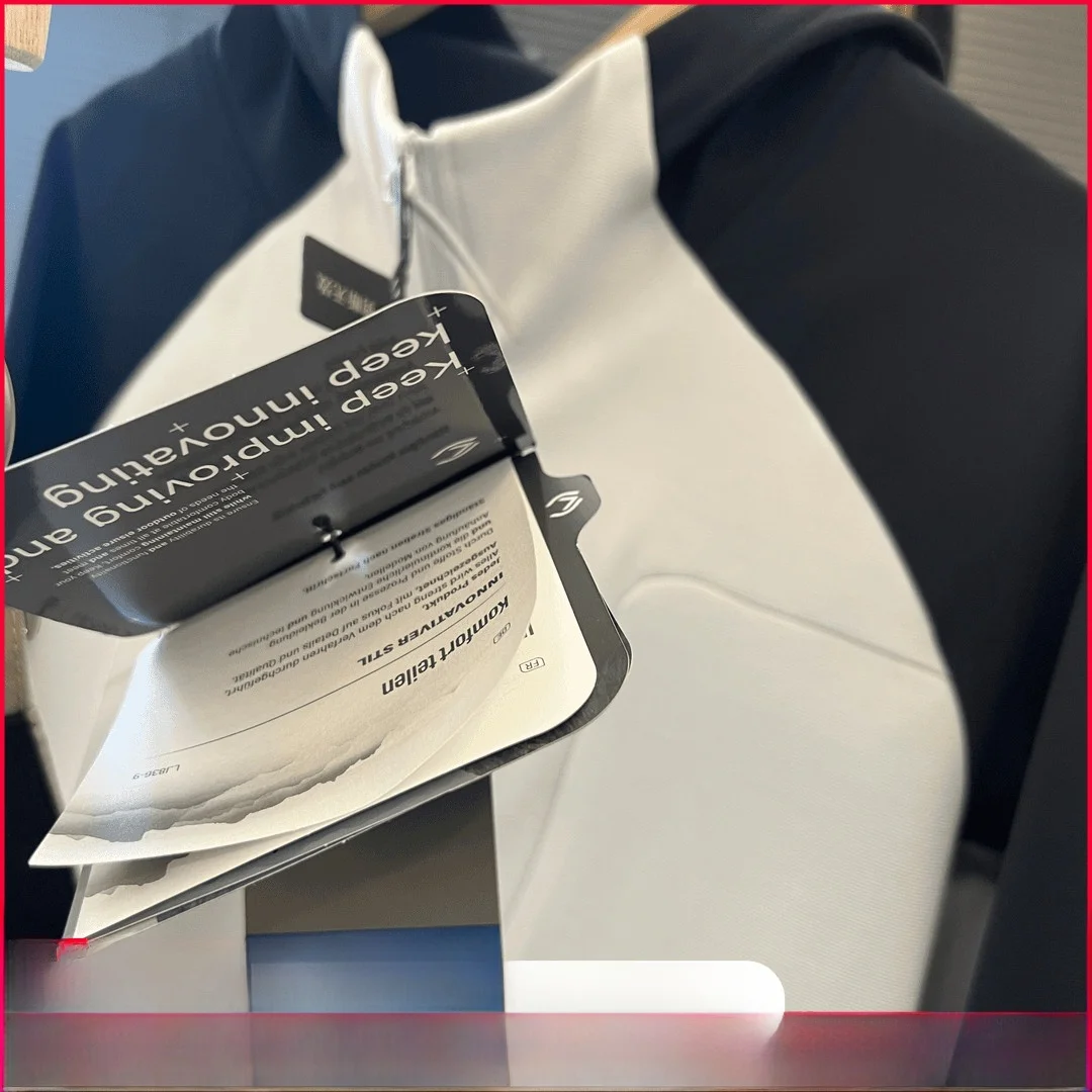 

Heavyweight Soft Warm Fce Lined Hooded Outdoor Casual Jaet for Men Stand Fit Youthful Sle Long Sve Zipper Closure