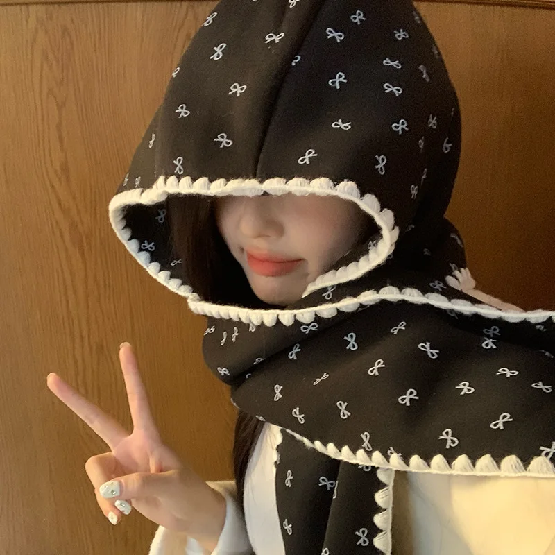 أزياء الفتيات الشتاء قبعة وشاح مجموعة الدفء أزياء مطبوعة سميكة سوداء مزدوجة الجانب ارتداء مجموعة الشتاء النسائية