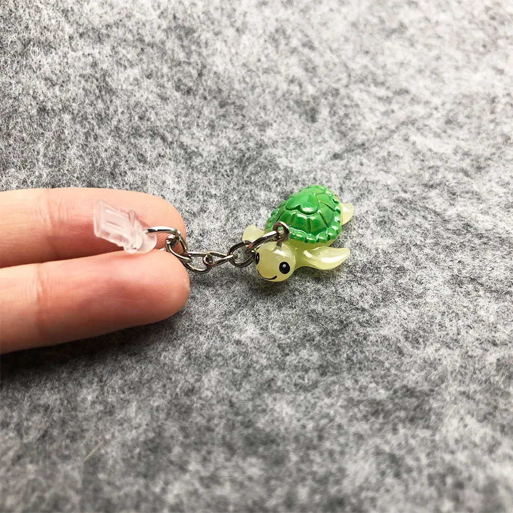 

1PC Adorable Practical Resin Turtle Charm Dust Plugs for Mobile Phone, Tablets, Laptops, USB-C & Lightening Port