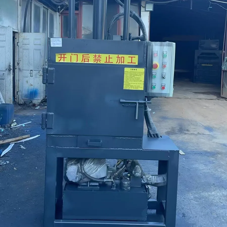 Automatic hydraulic baler, automatic flattening machine for paint buckets