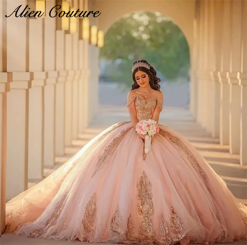 

Luxury Pink Quinceanera Dresses Ball Gown Birthday Gown Bead Sequins Appliques Crystals Diamonds Sweet 15 Vestidos Customized