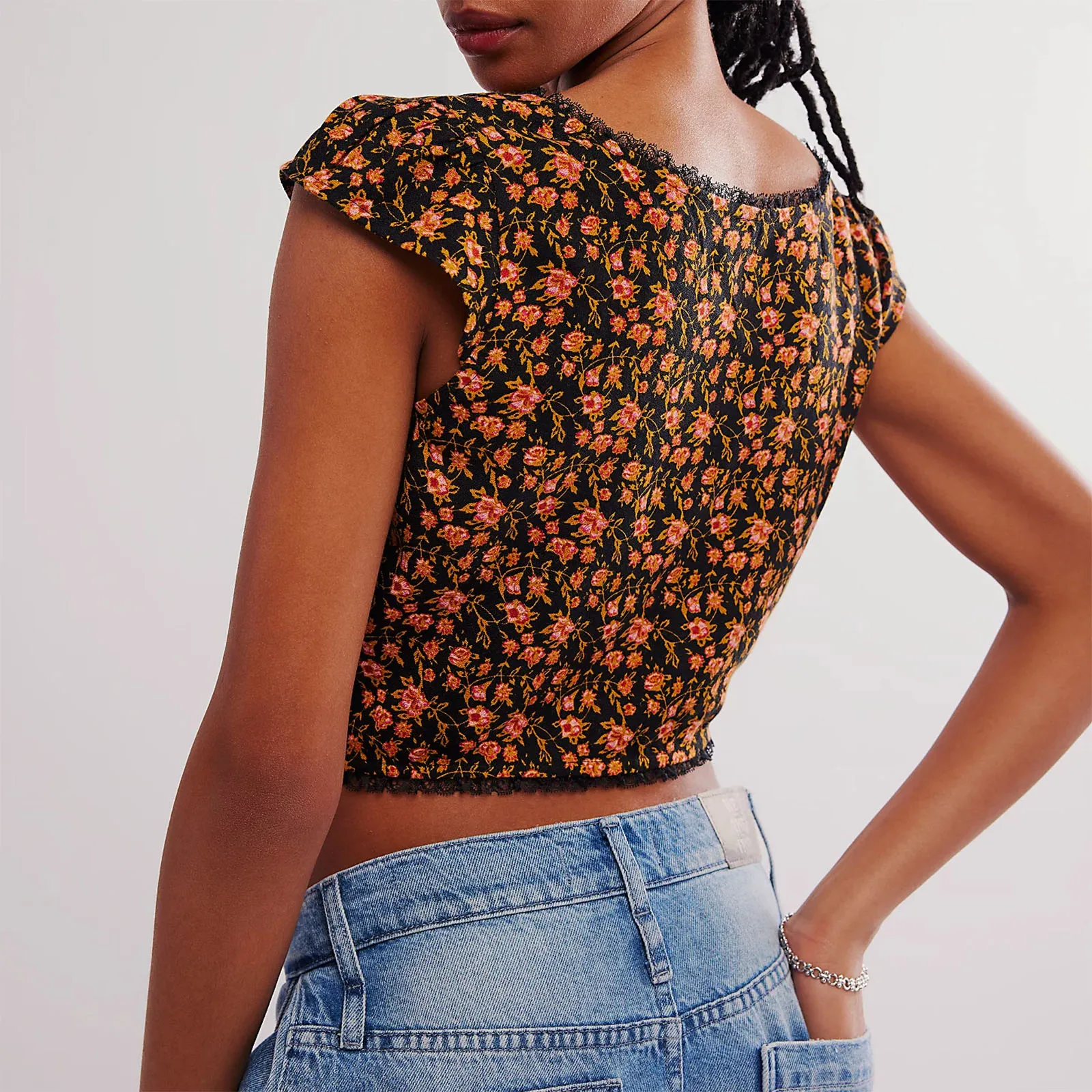 Women's Summer Slim Fit Tops Cap Sleeve Deep V Neck Hook and Eye Closure Short Floral T-shirt Vintage 2000s Crop Tops Y2k Tees