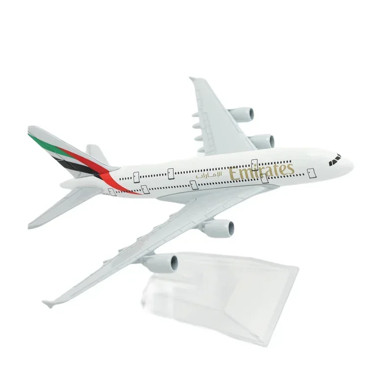 Scale 1:400 Metal Aircraft Replica Emirates Airlines A380 B777 Airplane Diecast Model Aviation Plane Collectible Toys for Boys