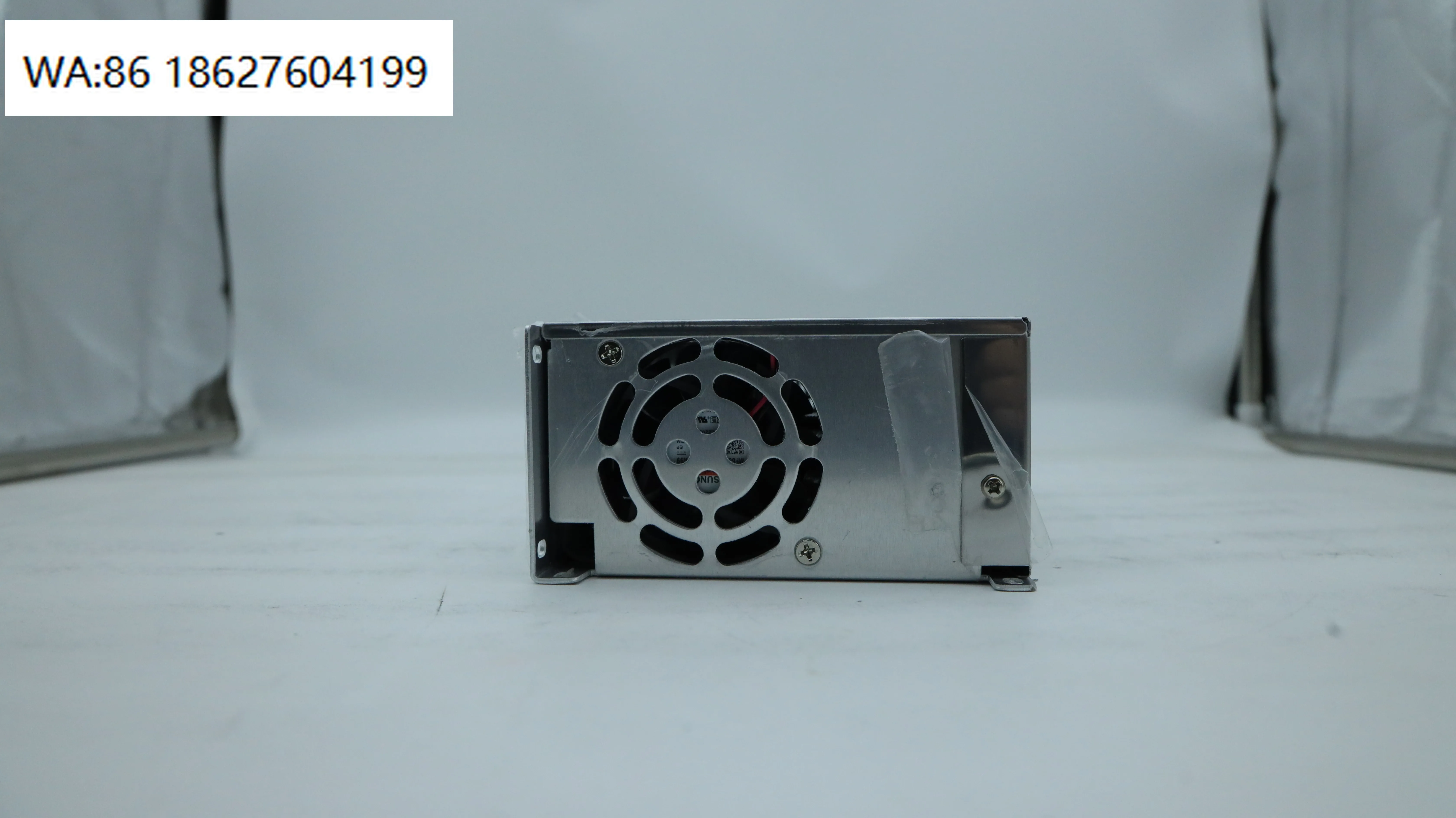 

Industrial DC-DC Power Supply, DC12V 16.7A Single Output, 92% High Efficiency Overload Protection Solar Power Unit