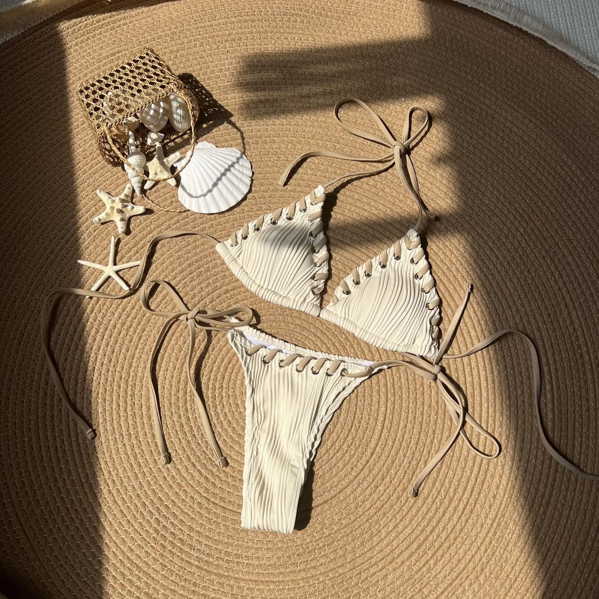 

2025 New Small Fresh Sweet Personality Split Swimsuit Bikini