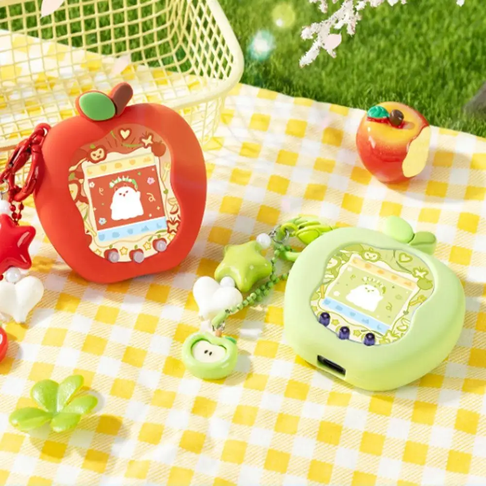 

Электронная игрушка для домашних животных Tamagotchi Uni с силиконовым защитным чехлом в красно-зеленым яблочном клубничном дизайне