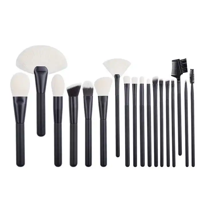 

Custom 18 Pieces Fine Wool Hair Makeup Artist Exclusive High Quality Makeup Brush Set