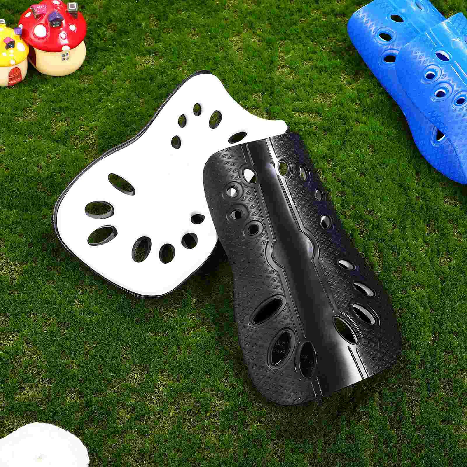 

2 Pairs Toddler Football Protective Gears Soccer Shin Child Protectors