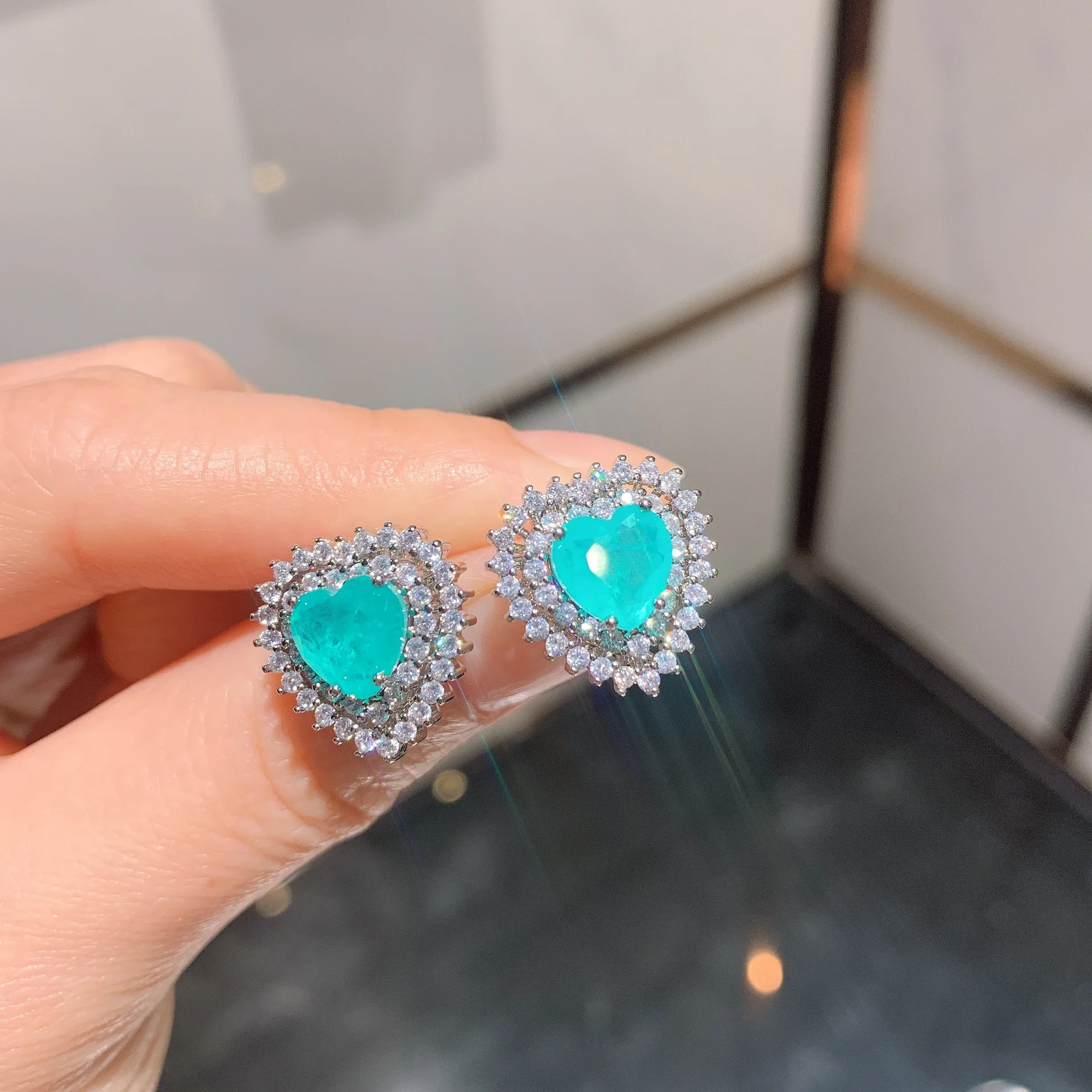 New Fashion Heart-Shaped Paraiba Tourmaline Emerald Stone Earrings For Women Lab Diamonds Earring Fine Jewelry Gift