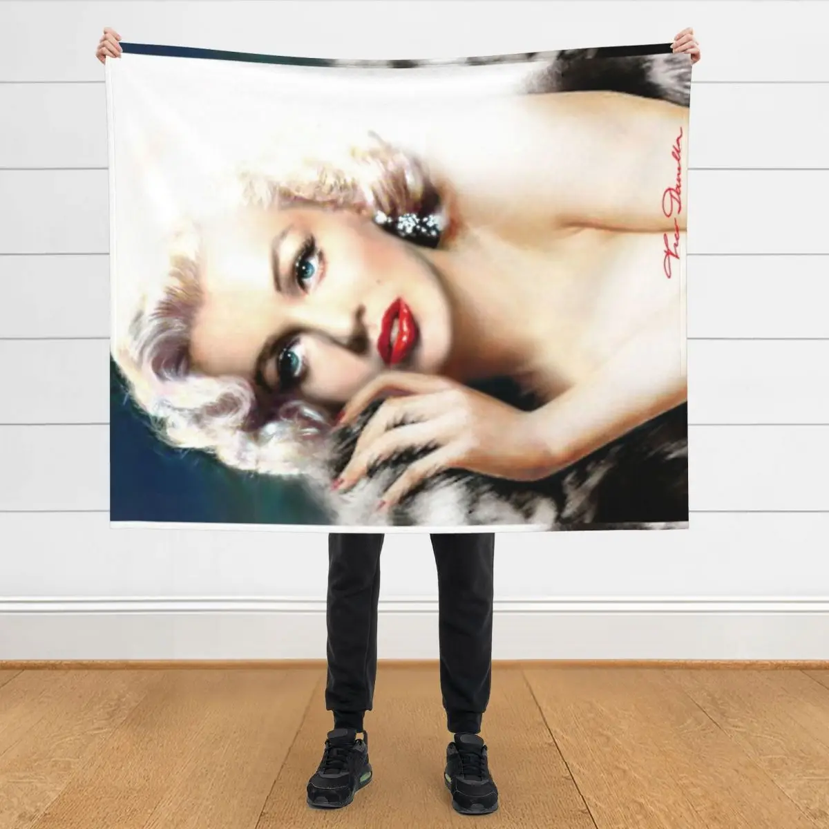 

Diva MM 169 R Throw Blanket For Sofa Thin for babies blankets ands Blankets