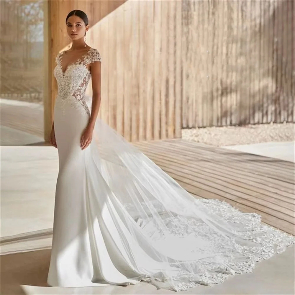 

Customized Backless Wedding Dresses Elegant V Neck Sleeveless For Women Charming Lace Applique Bridal Gowns Vestidos De Novia