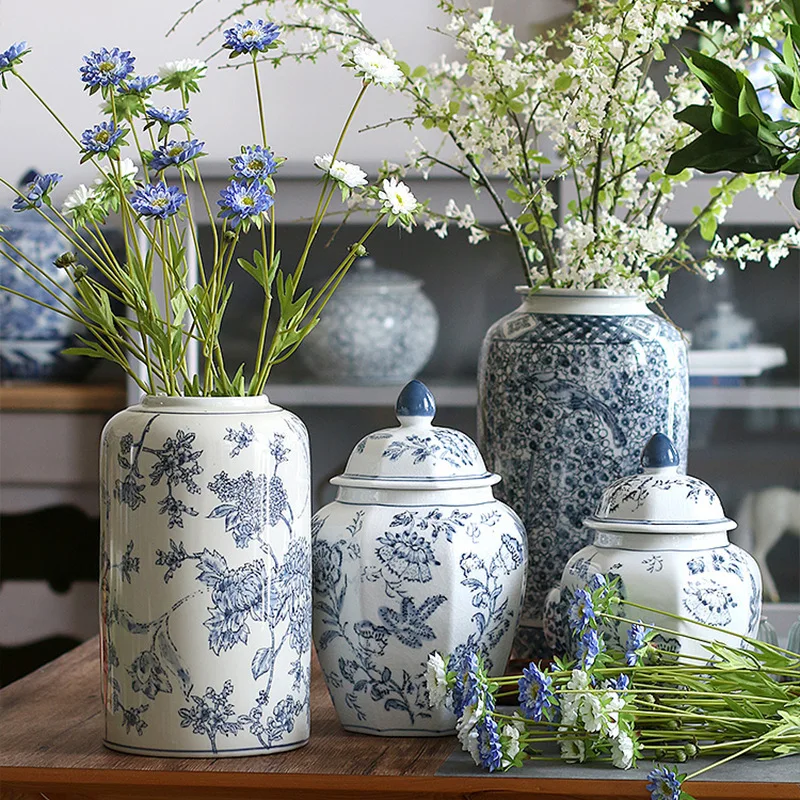 

New Chinese classical blue and white ceramic vases, general jars, storage jars, fresh flowers, dried flower vases