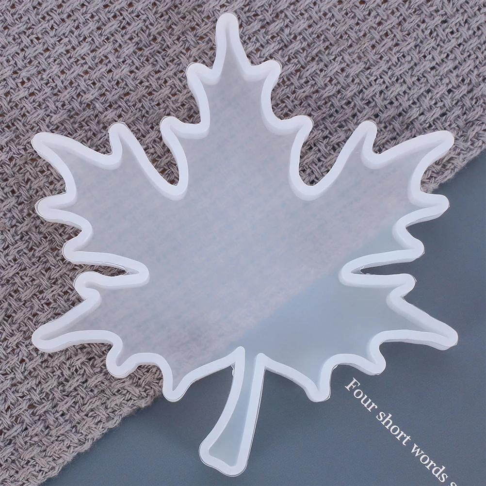 

3pcs Maple Leaf Cup Mat Molds Epoxy Silicone Resin Coaster Mold Resin for DIY Crafts Coaster Reusable Jewelry Accessories