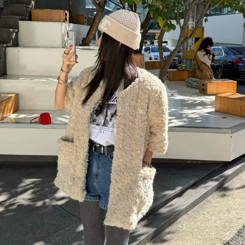 

Женское шикарное свободное осенне-зимнее пальто с большими кетами, пушистое теплое модное универсальное корейское пальто для поездок на работу Sle ort