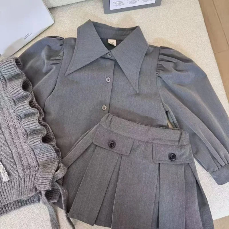 

Girls' Spring and Autumn New Western Style Knitted Vest Shirt Pleated Skirt College Style Three-Piece Set 90-140CM