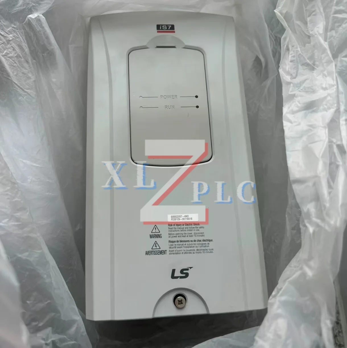 محول التردد الأصلي الجديد SV0022IS7-4NO