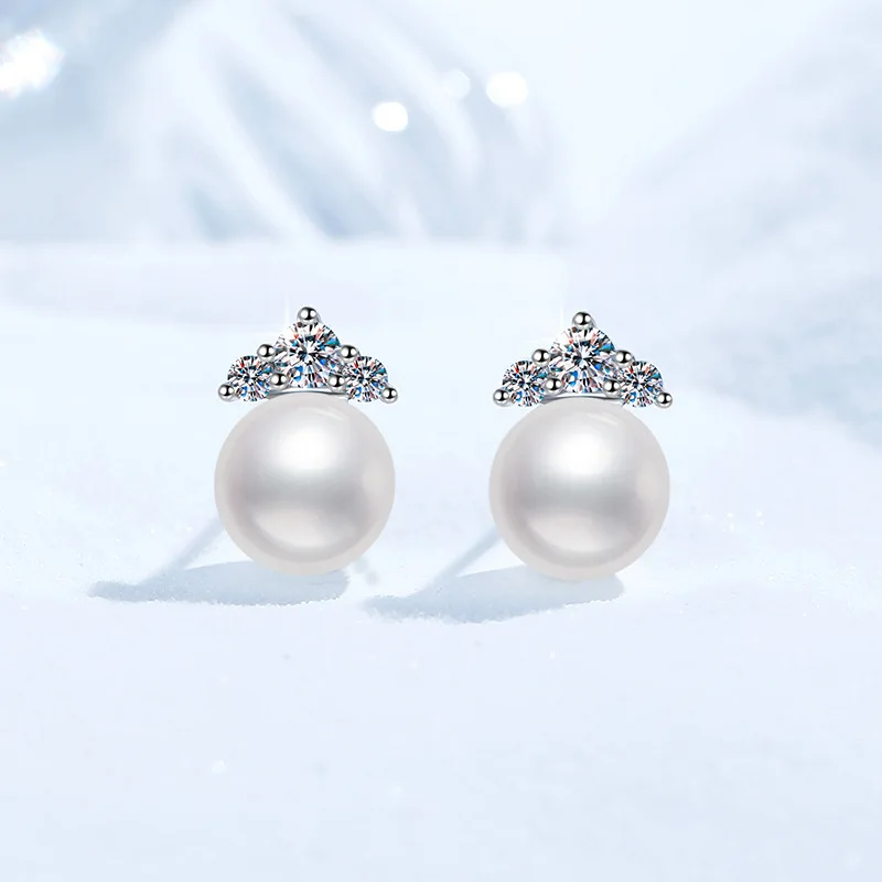 LioraGem Princess Style Round 8mm Freshwater Pearl Stud Earrings for Women, Fashionable Moissanite Studs Platinum PT950 Stamp
