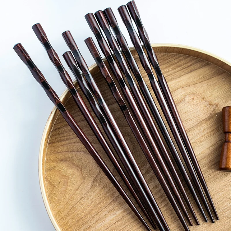 Japanese-style sharp mouth natural chopsticks family gift cooking wooden chopsticks black mildew-proof high-grade solid wood