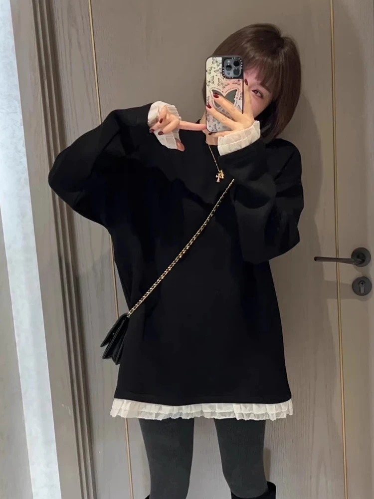 

Стильная женская зимняя толстовка средней длины с кружевной отделкой, свободного кроя, с длинными рукавами, круглым вырезом, для небольших размеров, прикрывающая бедра.