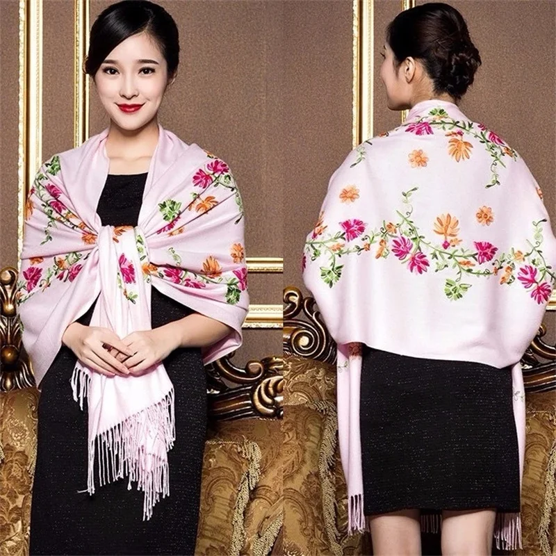 Exquisite Embroidered Imitation Cashmere Shawl Women's Outdoor Cape Spring Autumn New Women Fashion Elegant Tassels Scarf