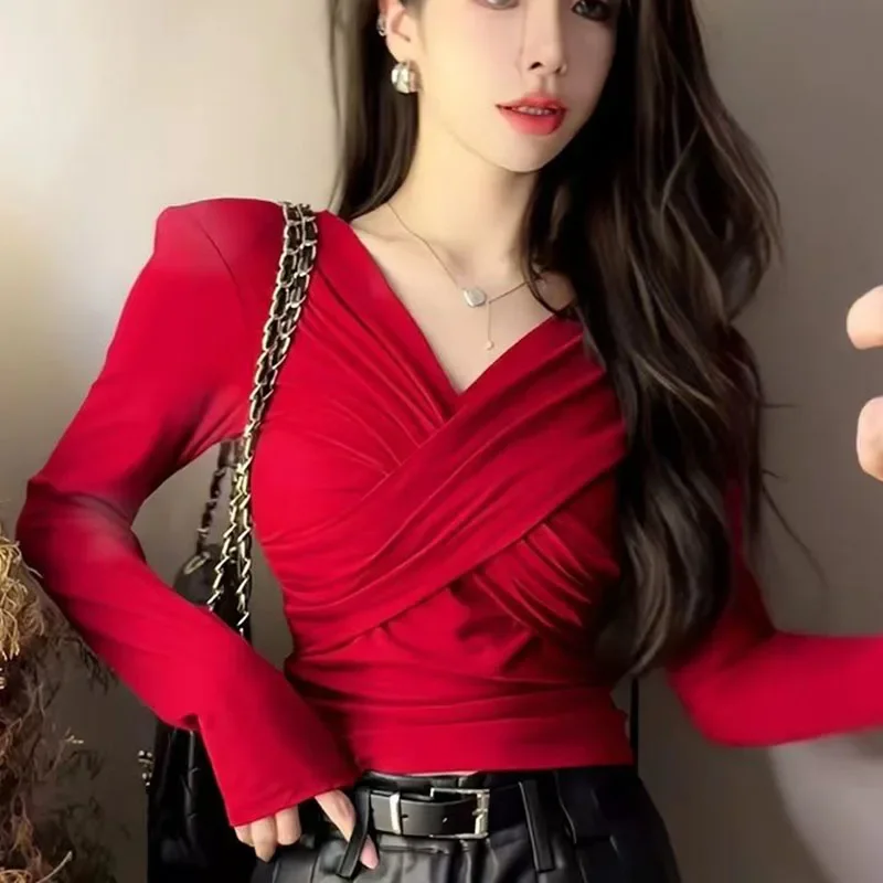 Gidyq outono vermelho fino manga longa t camisa feminina moda plissado decote em v camisa de fundo elegante chique feminino colheita t novo