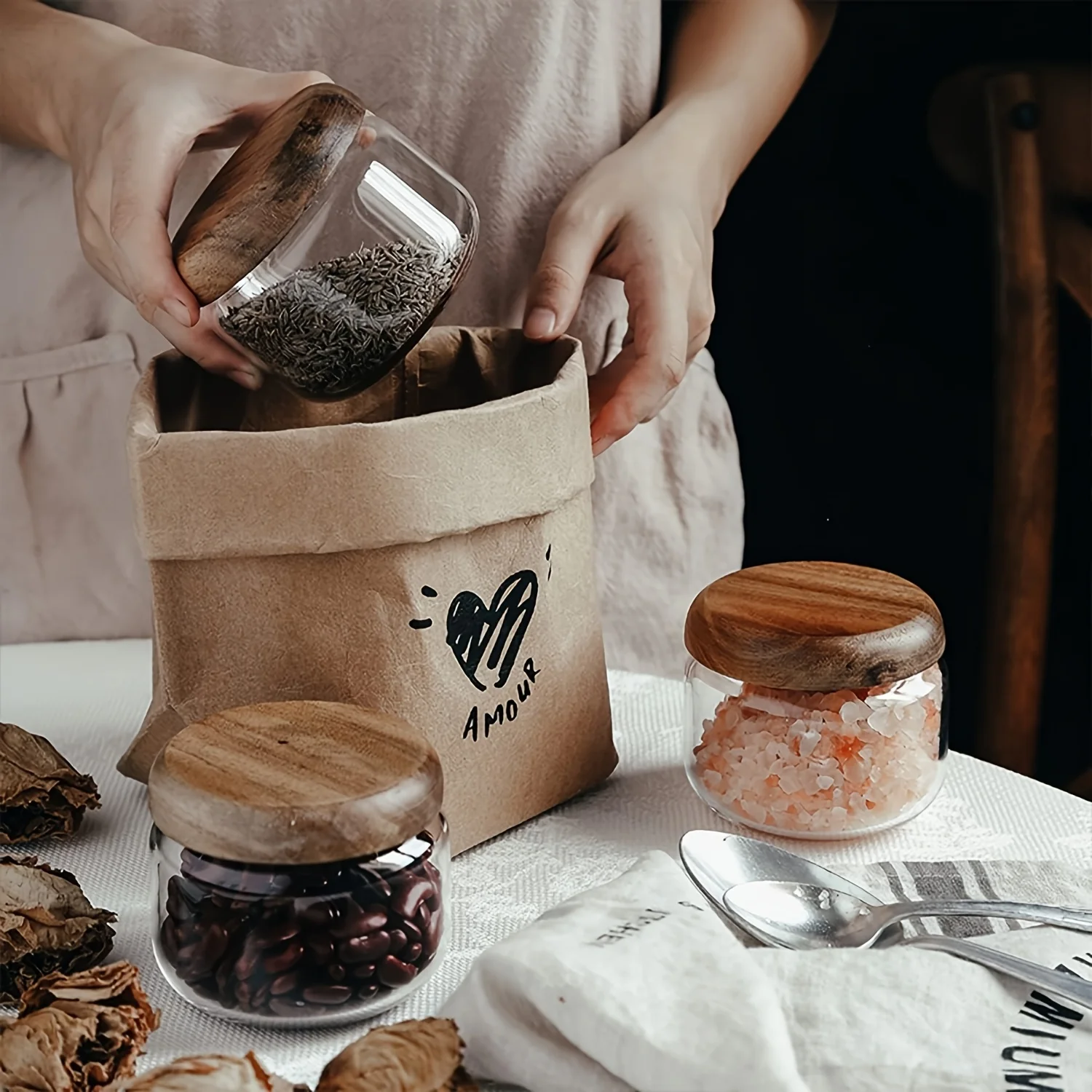 

Food Grade Honey Storage Jar Glass Container with Wooden Lid for Coffee Beans Jam Dry Food