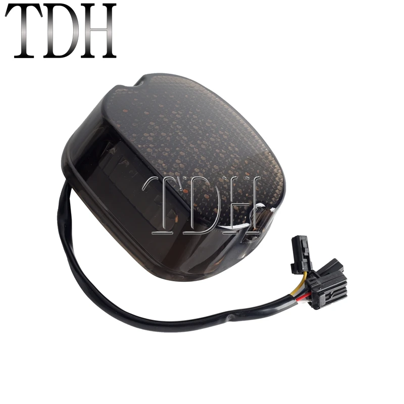 LED Taillight Tail Lamp w/ Braking Turn Signal Light for Harley Sportster Dyna FXDL Electra Glides Road King Softail Custom FXDF