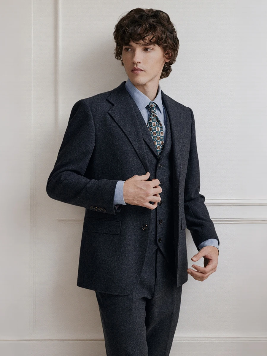 بدلة رجالية من الصوف الرمادي الفاخر 55% مكونة من 3 قطع، بدلة زفاف شتوية، 2025 نمط جديد ملابس رسمية لحفلات عيد الميلاد ملابس رسمية 58