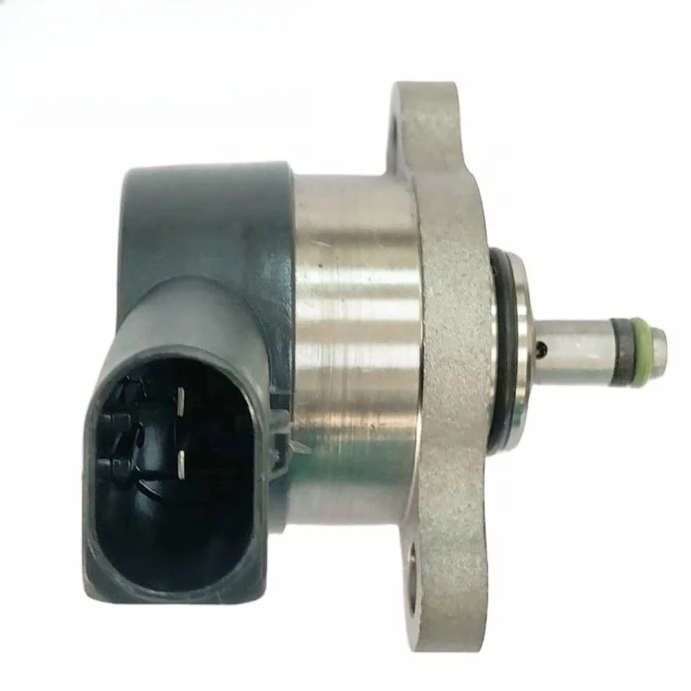 

Топливный насос высокого давления (ТНВД) OEM 0281002241 A6110780149 Новый для C-CLASS W203, E-CLASS W210, SPRINTER