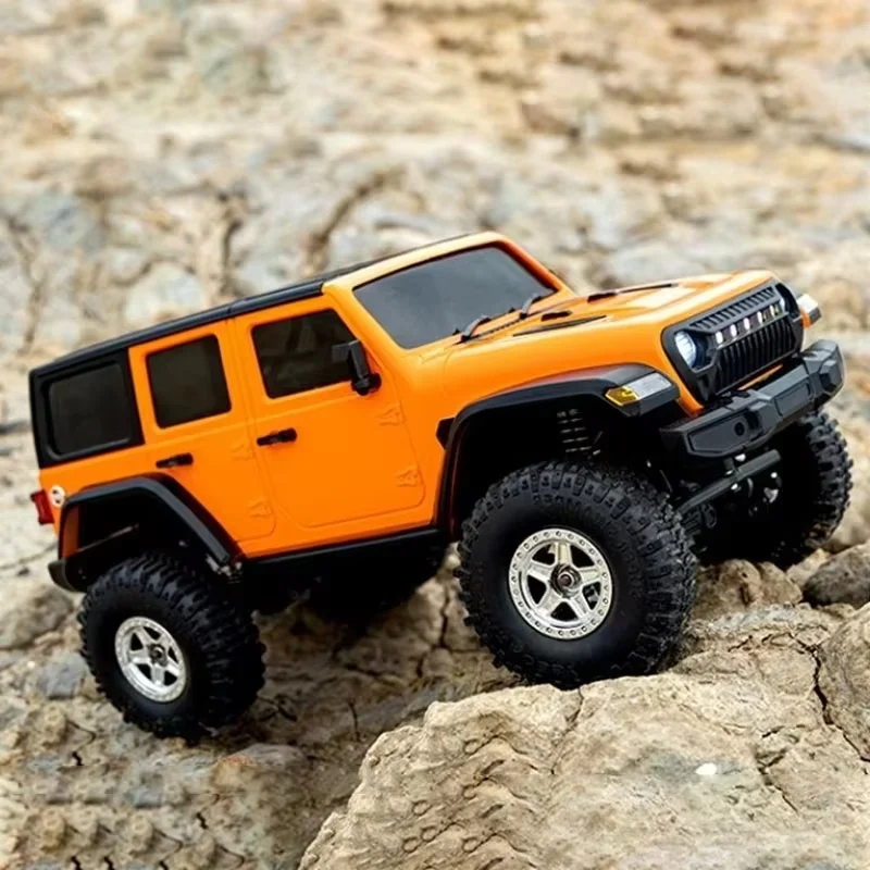 JJRC C8801 Remote Control Car 4WD Large Wheel Suspension Variable Speed Off Road Climbing Car Wrangler Jeep Simulation Model Toy