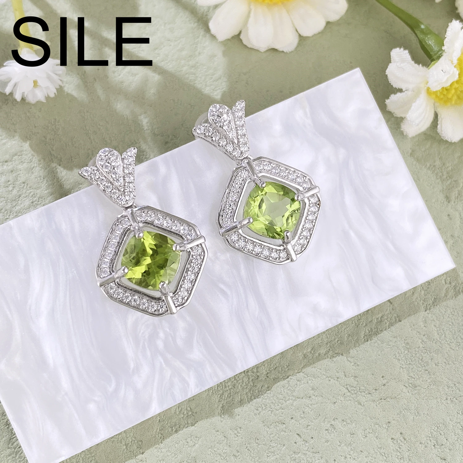 

SILE Cushion Cut 7MM Natural Peridot Gemstone Drop Earrings Women Sterling Silver 925 Geometric CZ Pendant Earrings Luxury Jewel