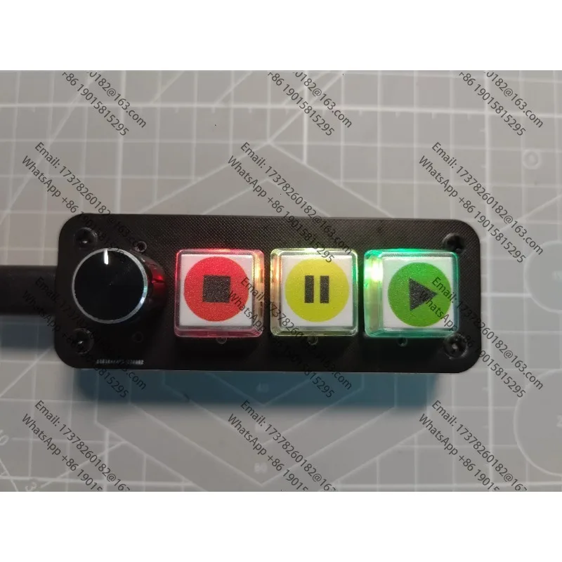 

Media controller keyboard professional performance controller 3-key knob driveless music playback controller