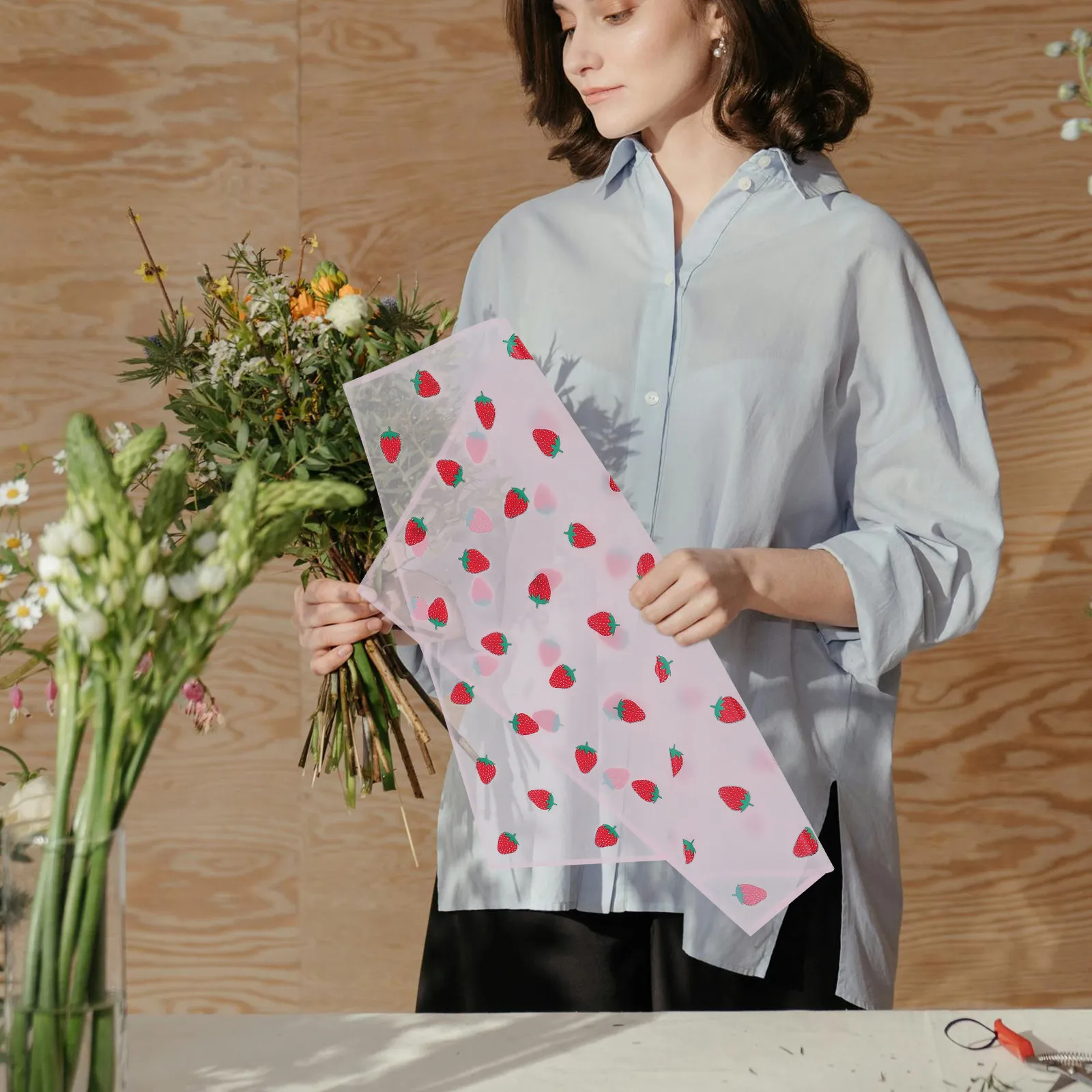 

20 Sheets Waterproof Flower Wrapping Paper Premium Solid Floral Packaging Paper for Bouquets Weddings Birthday Gifts DIY Craft