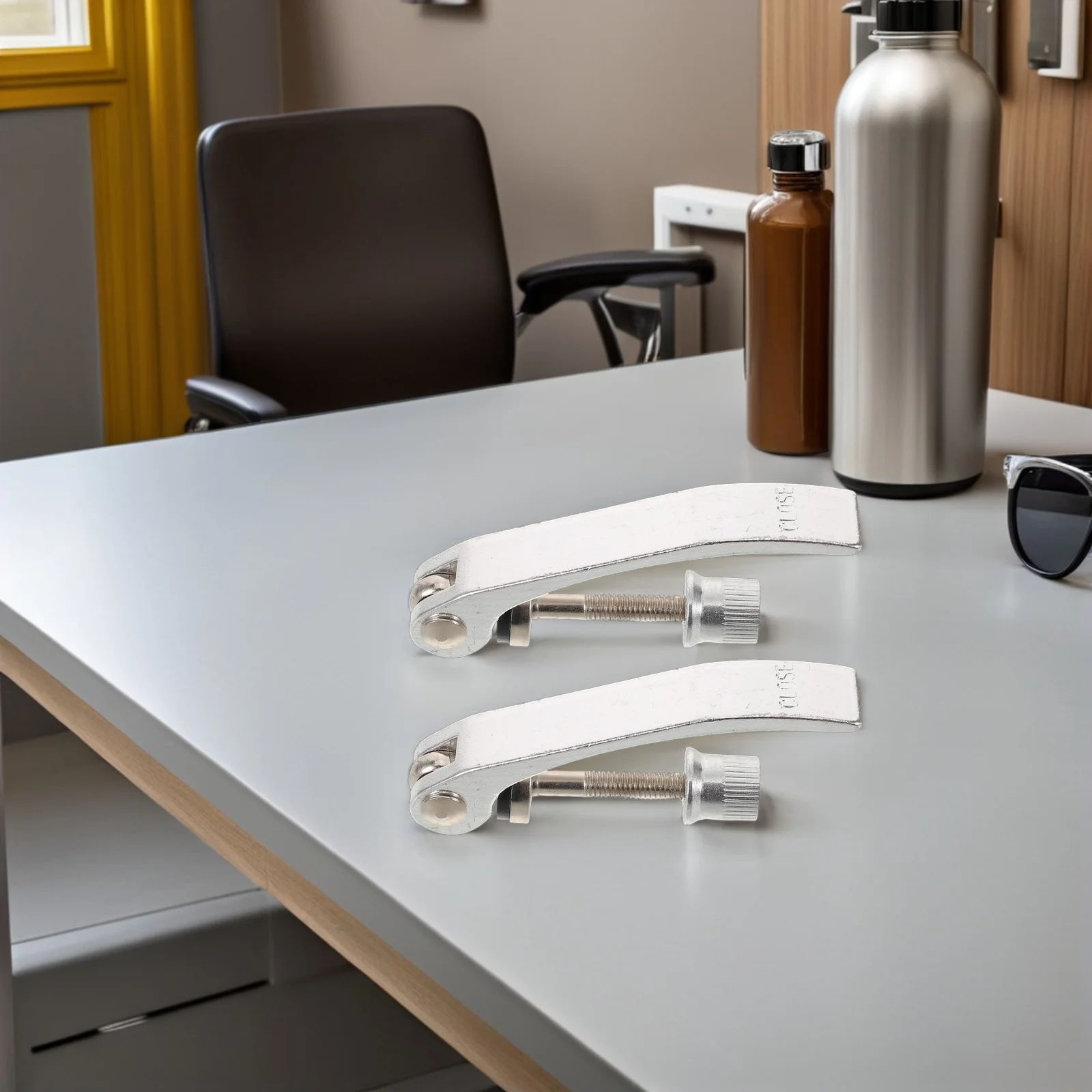 

2Pcs Quick Release Hub Skewer Bike Seat Clamp Quick Release Bolt Seatpost Locking Clamp Silver Bike Shaft Lever Axle Skewer