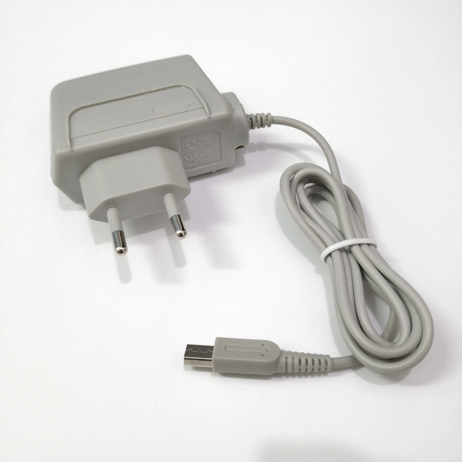 3DS AC 100-240V アダプタ家庭用壁電源充電器ニンテンドー DSi NDSI