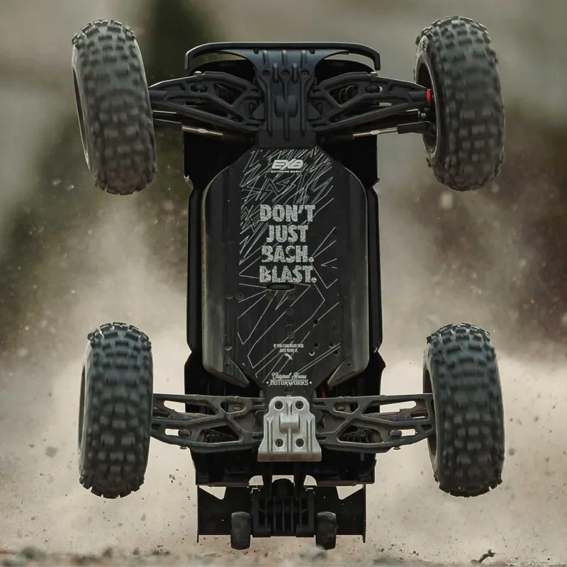 شاحنة RC 1/8 سيئة السمعة 4X4 6S BLX BRUSHLESS V6 Stunt Truck RTR (البطارية والشاحن غير متضمن)، (أسود)، ARA8611V6T1