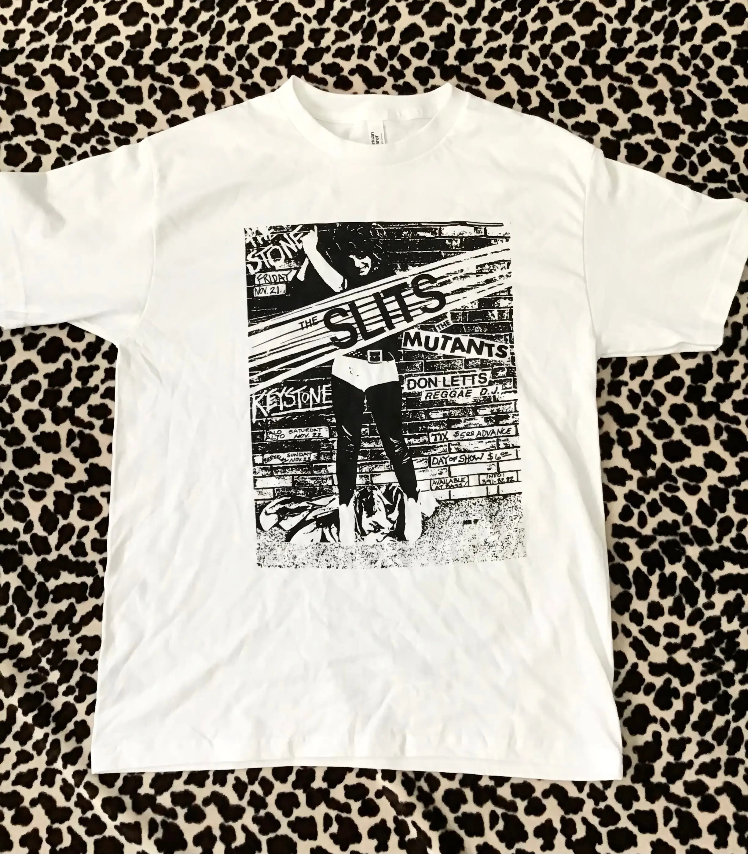 

Винтажная футболка с прорезями и изображением летчика