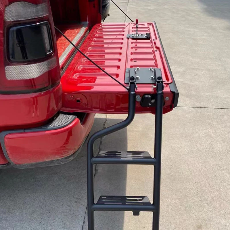 Multifunctional Ladder Is Suitable for Small Pickup Trucks